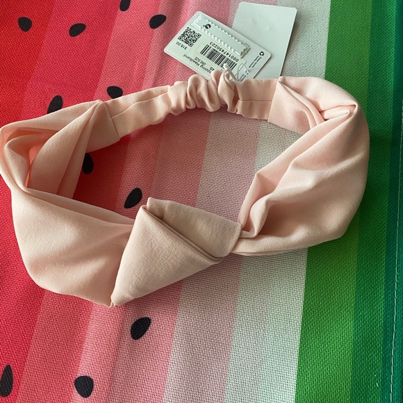 lululemon athletica Accessories - NWT Lululemon Pink Knot Stopping Headband O/S